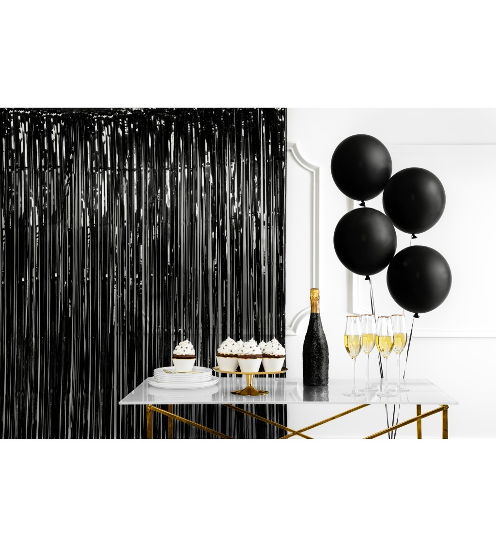 Fekete dekorációs függöny