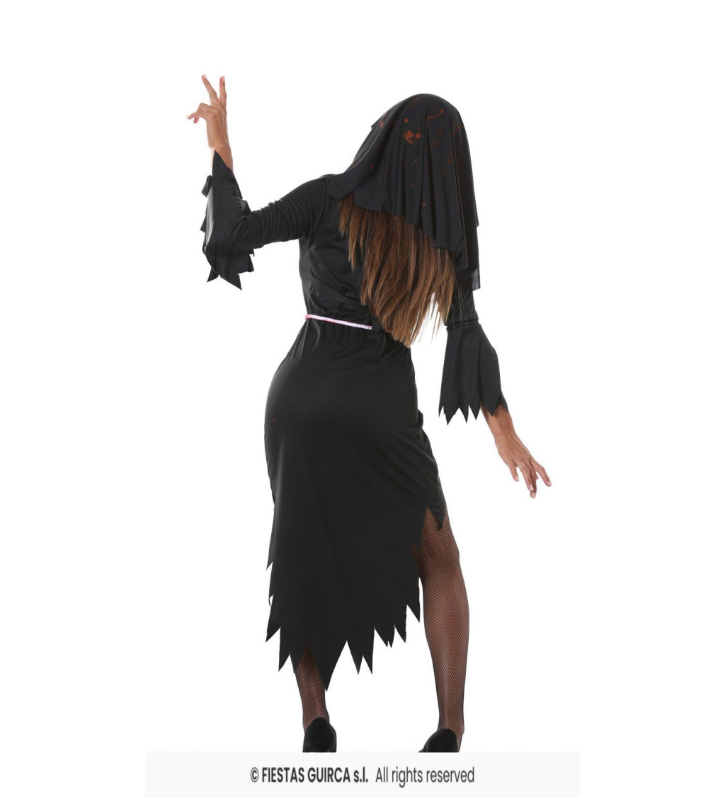 Vérapáca, női jelmez