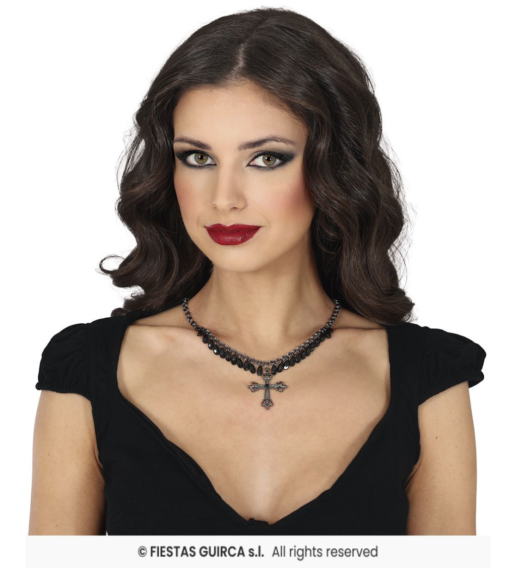 Nyaklánc kereszttel és fekete kövekkel