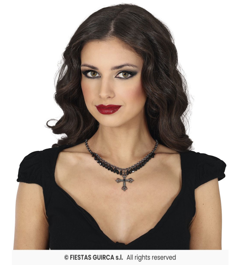 Nyaklánc kereszttel és fekete kövekkel